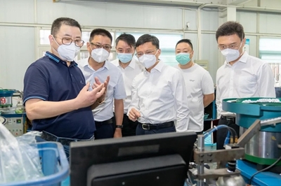 守牢疫情防线安全底线，加快经济恢复重振——缪京赴企业园区走访推进复工复产