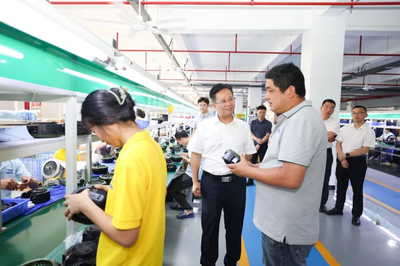 梁丁盛调研重点工业企业 深化电子产品研发创新，筑牢高质量发展根基